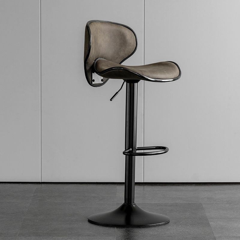 Magnus Chair